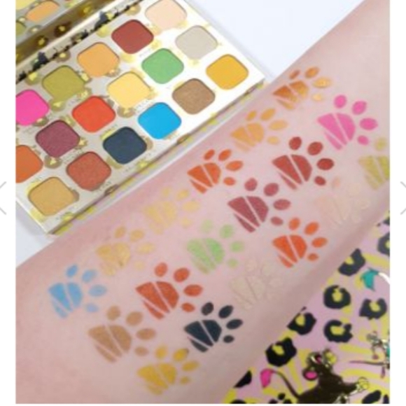 🆕 Disney's Lion King Revolution HAKUNA MATATA Eyeshadow Palette, Sealed, NIB - Picture 12 of 12